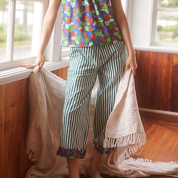 NWT ANTHROPOLOGIE Print Fresh Strawberry Pajama Set XS - Picture 5 of 5